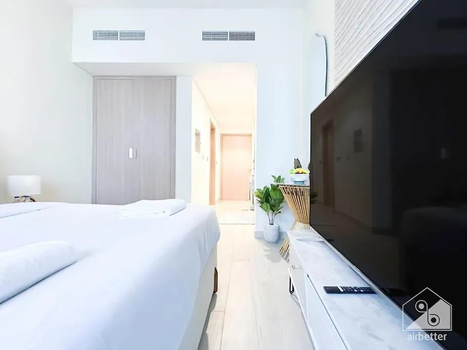 Appartement Sleek Studio In Azizi Riviera With Modern Comforts Dubaï